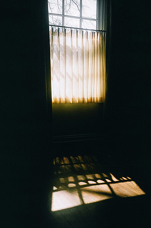 parker-coffman-kahofy_ZhC0-unsplash