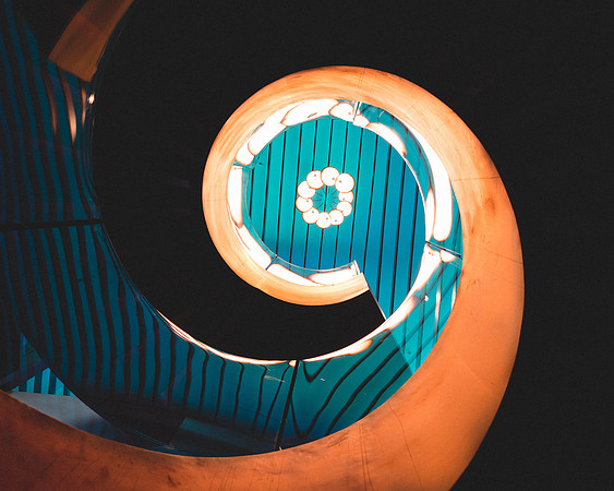 alfons-morales-xFfKv94EERU-unsplash