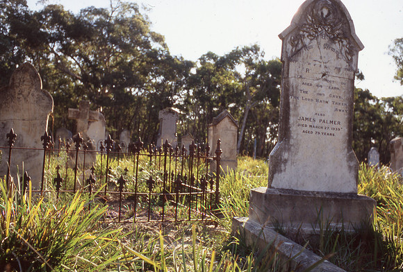 (1)Hartley_Vale_Cemetery-2