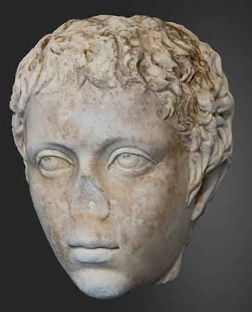 (Toulouse)_Portrait_de_jeune_garçon_–_Musée_Saint-Raymond_Ra_68_(1)